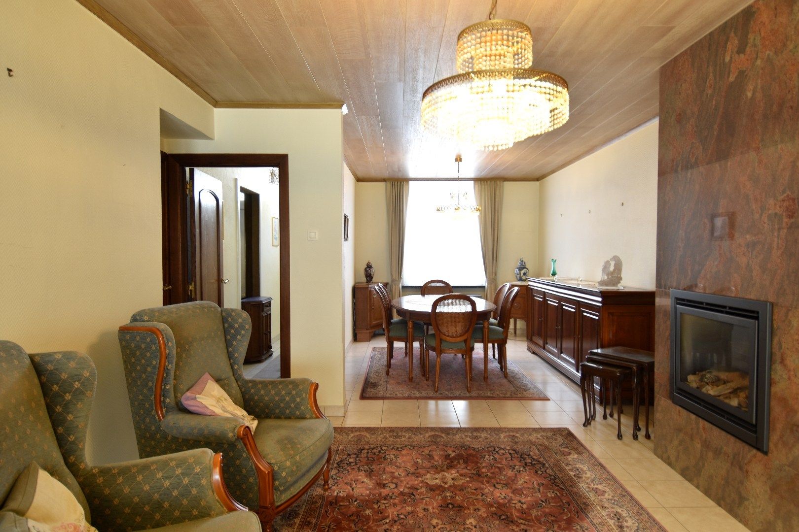 Charmante gezinswoning met 4 slaapkamers, tuin én garage te Bissegem foto 2