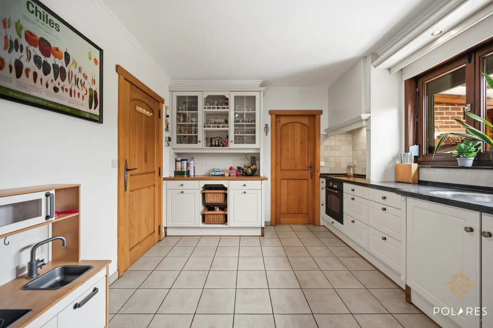 Instapklare open bebouwing met zonnige tuin op toplocatie foto 7
