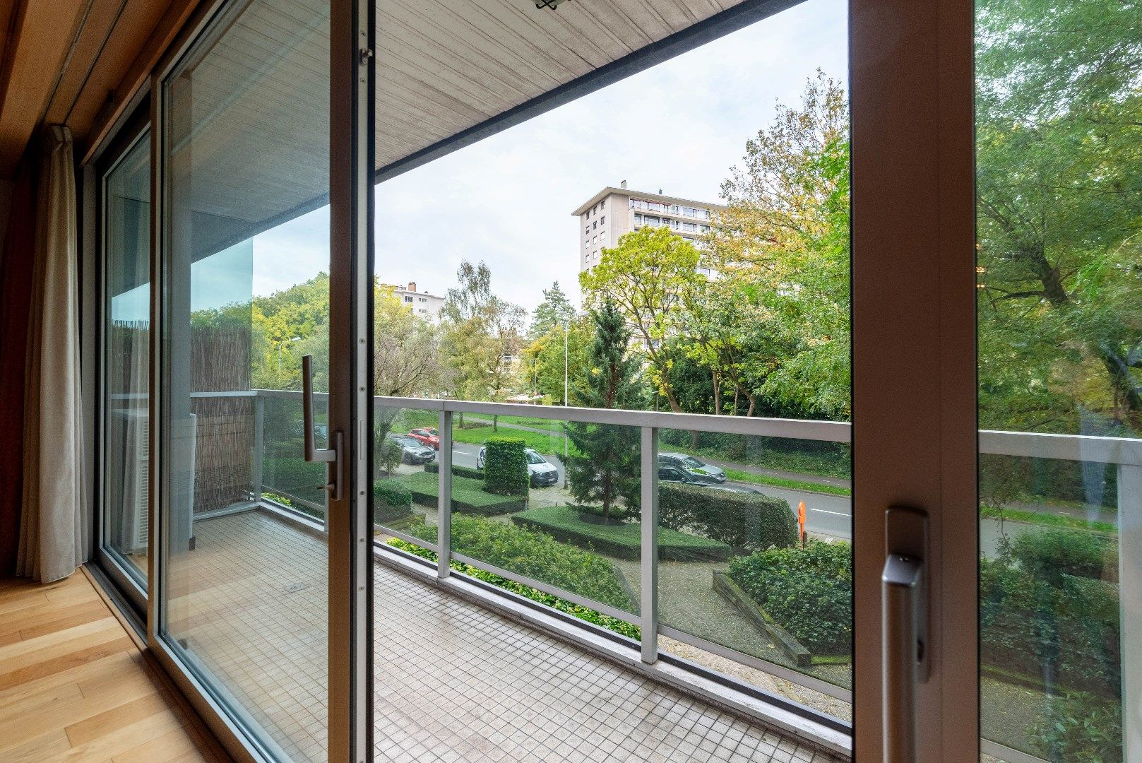 Ruim appartement aan de iconische Fruithoflaan! foto 4