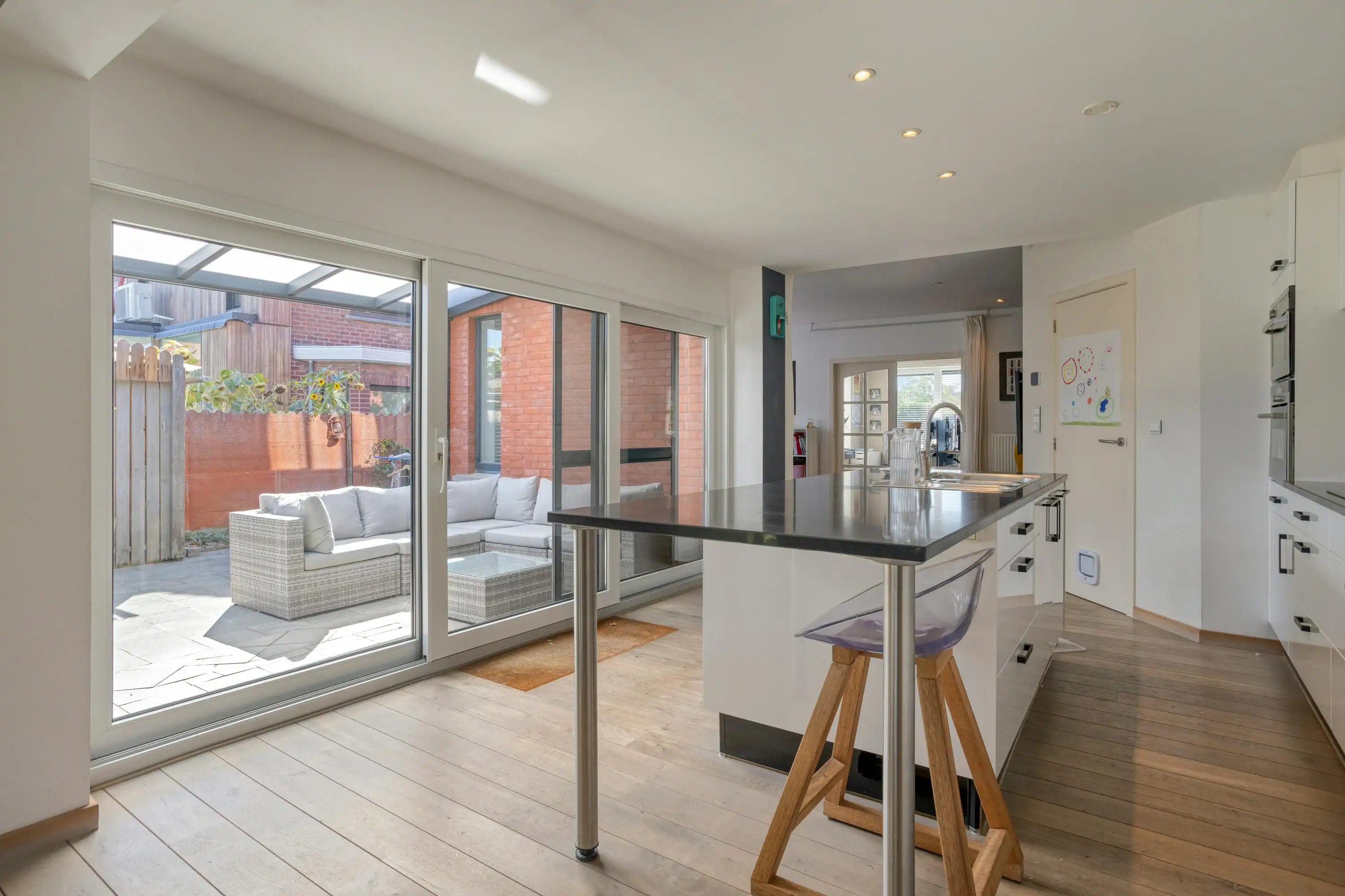 Instapklaar huis met 4 kamers te koop in centrum Desselgem foto 8