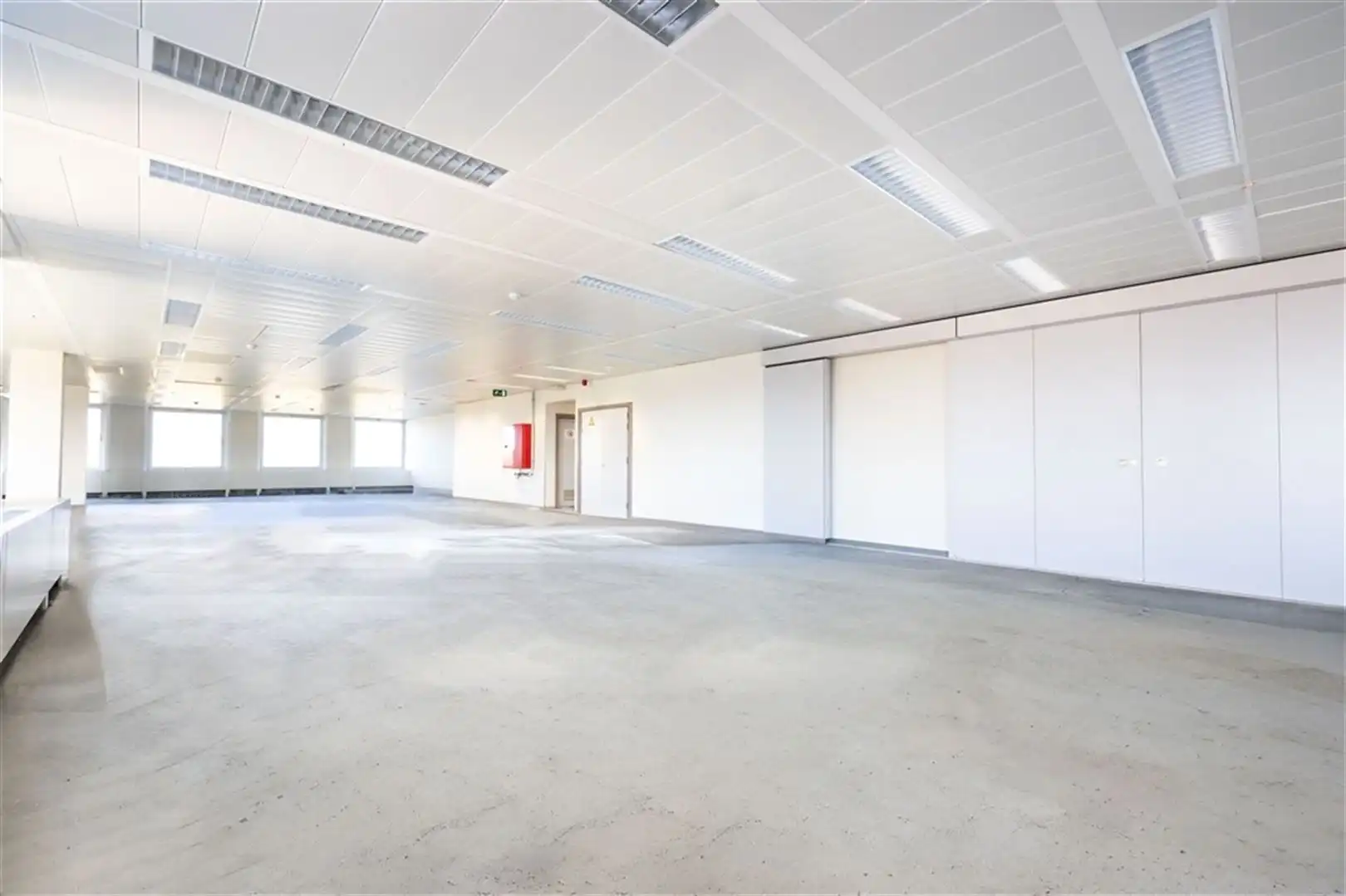 NERVIENS 85: 601m² beschikbaar foto 21