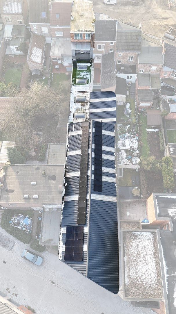 Woning met 2 bedrijfspanden – Aandelentransactie foto 2