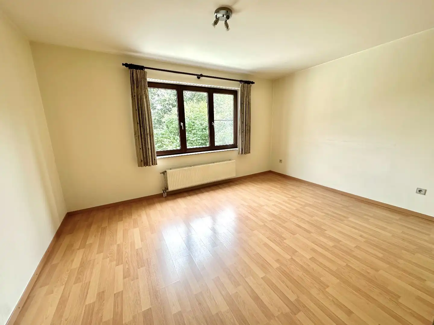 Ruim 2-slaapkamer appartement in hartje Hasselt foto 8