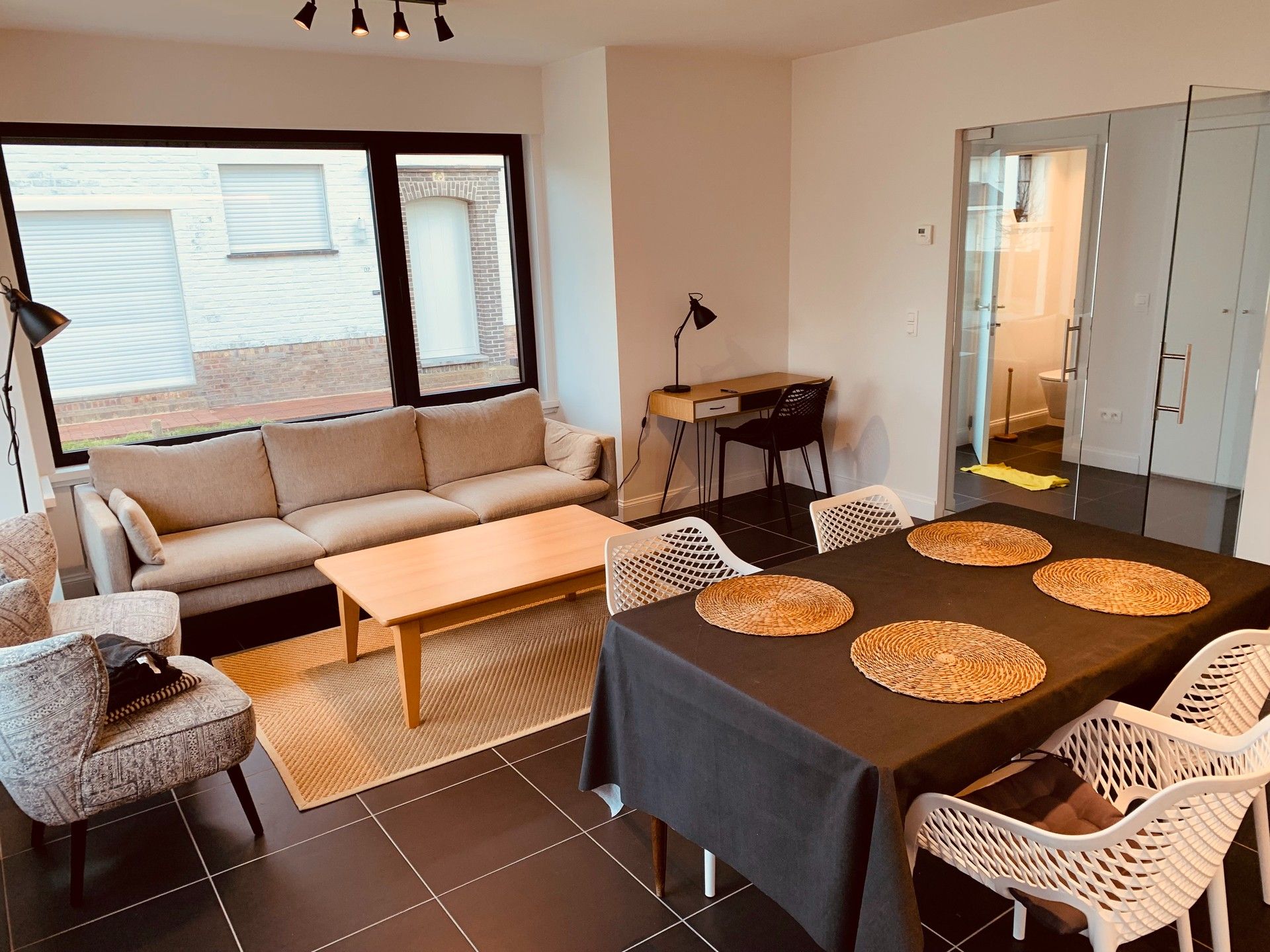 Charmante koppelvilla in de concessiewijk van De Haan. foto 3