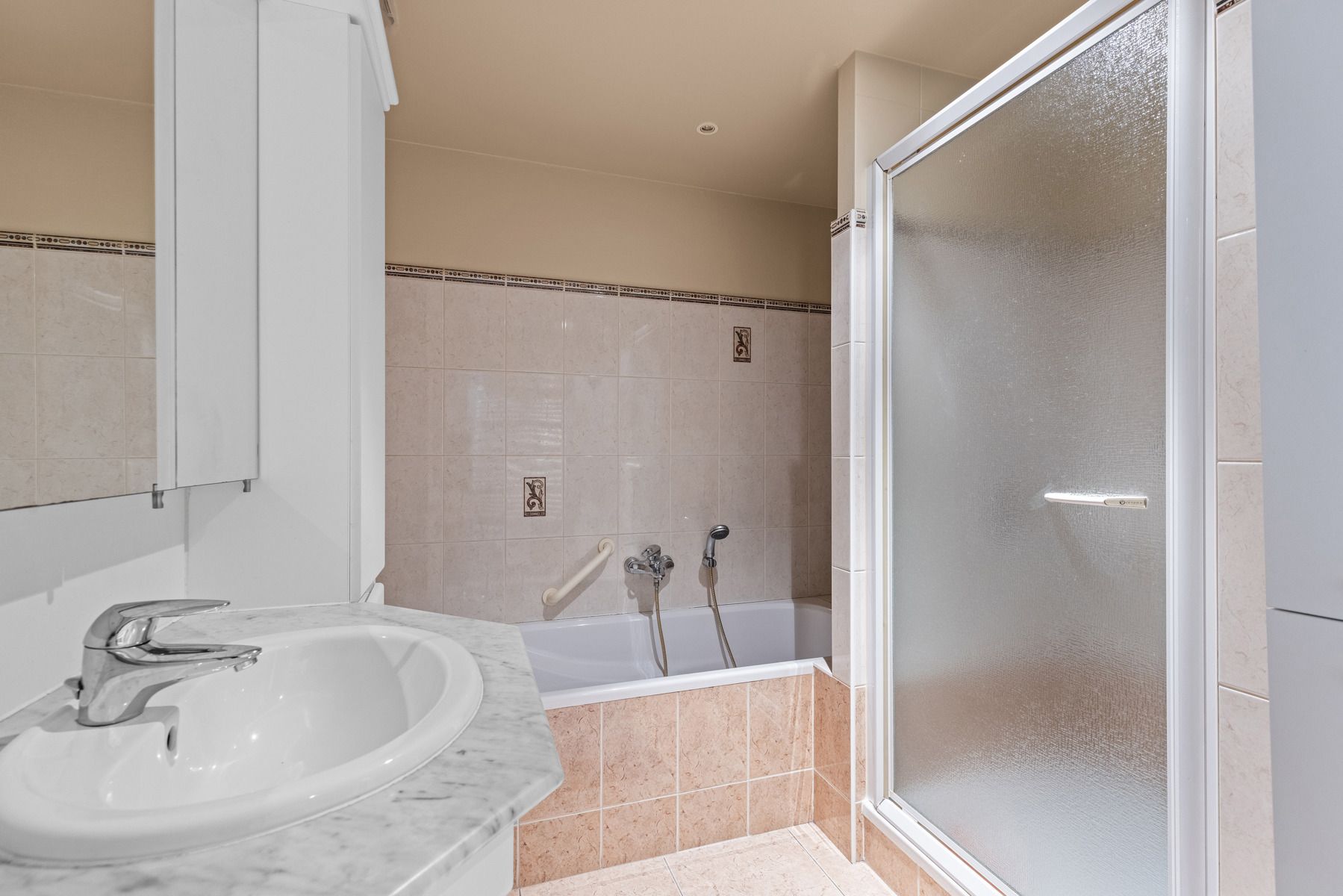 Ruim en lichtrijk appartement te koop in Oostende foto 13