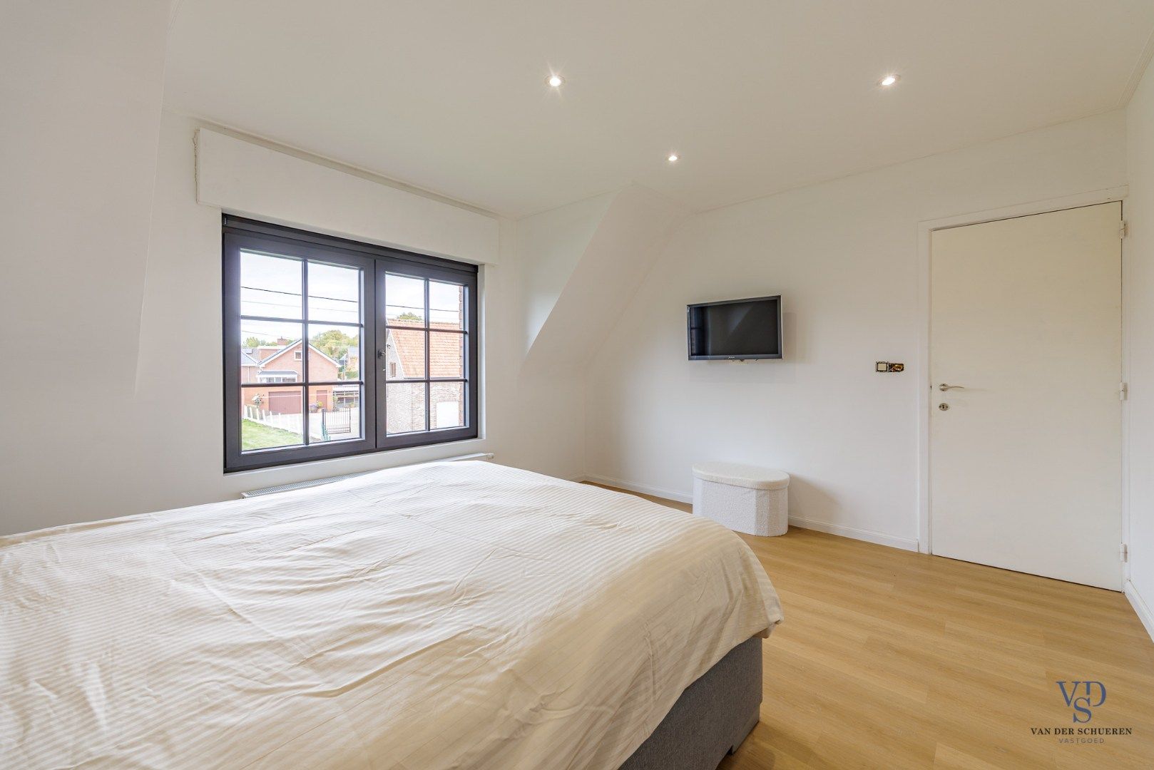 Charmant gerenoveerde villa met karakter en hedendaags comfort foto 27