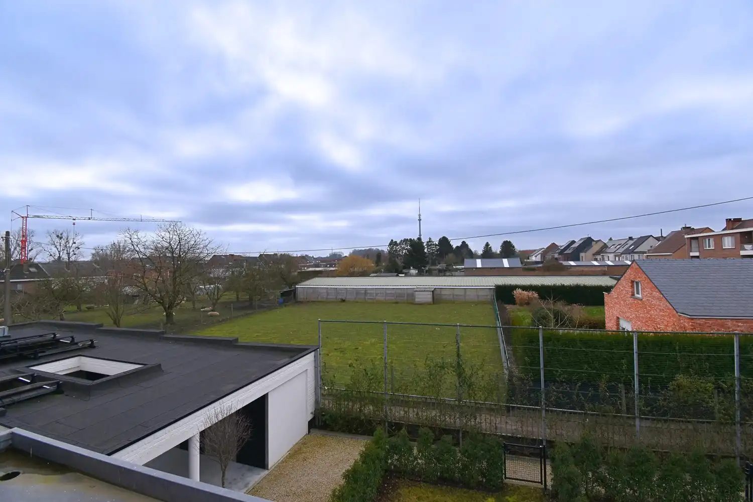 Verzorgd appartement met 2 slaapkamers en terras te huur nabij het centrum van Sint-Pieters-Leeuw foto 18