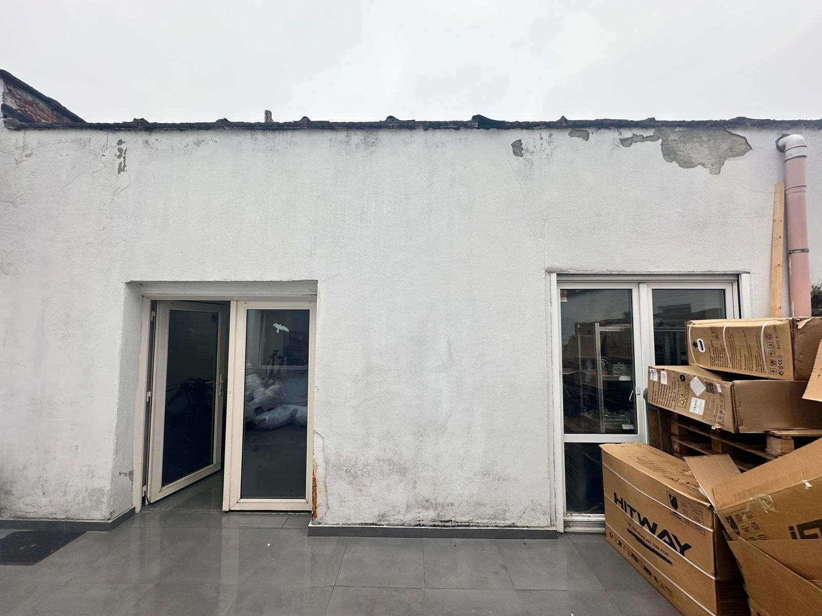 Commercieel gelijkvloers met stabiele huurder op topligging foto 9