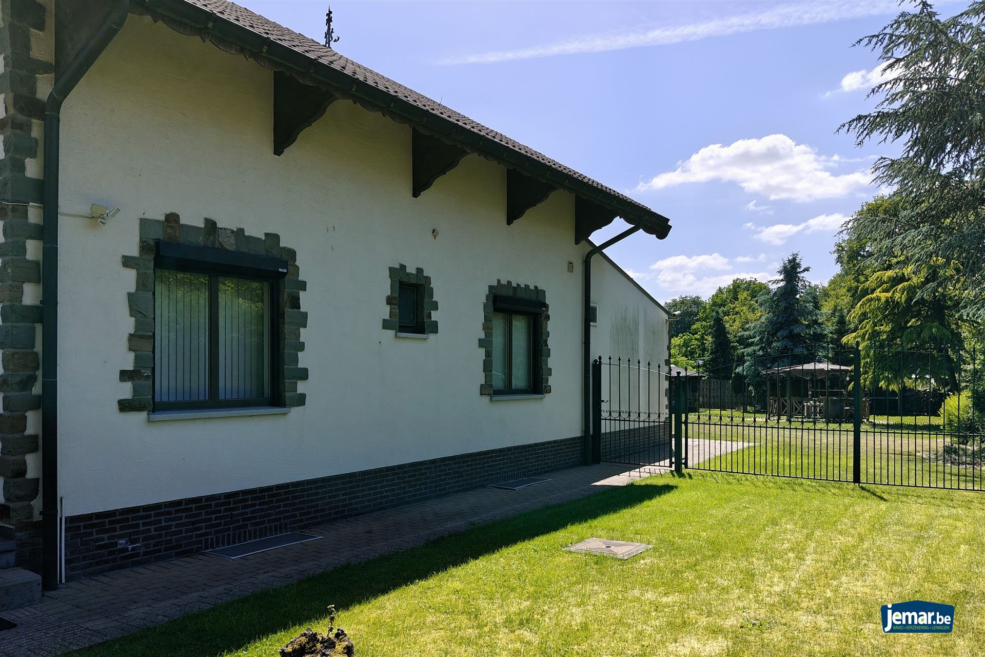 Huis foto 24