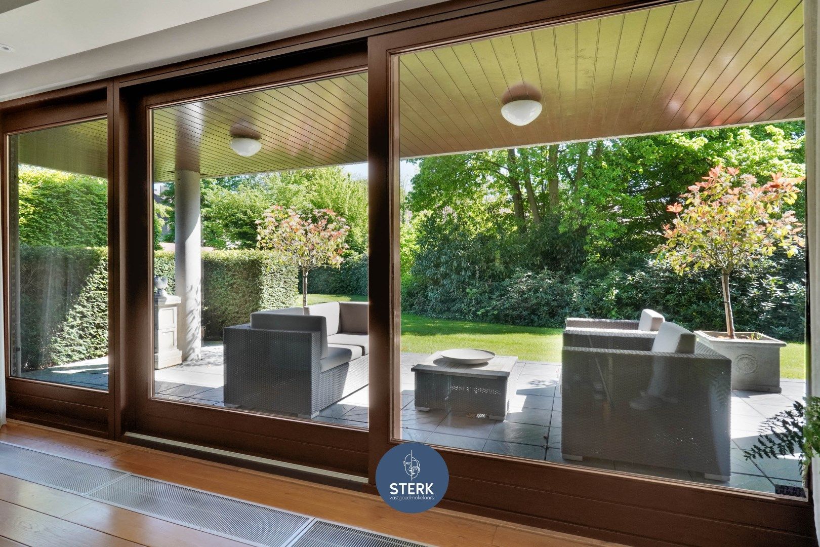 ROYAAL APPARTEMENT MET RUIM TERRAS GELEGEN IN HET UNIEKE PARKDOMEIN PETERSHEIM !  foto 14