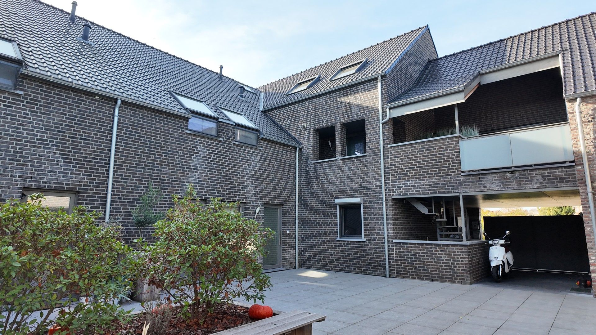 MODERNE DUPLEX TE LANAKEN MET 3SLKP - TE KOOP foto 24