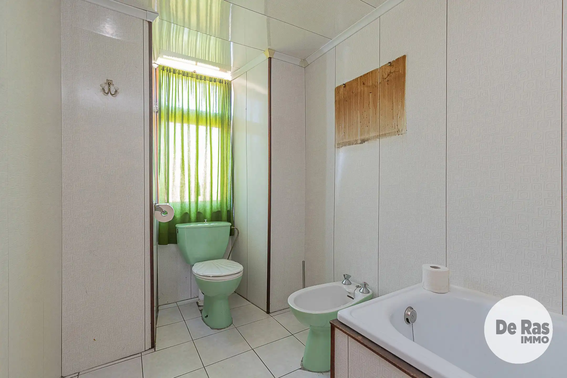 BUGGENHOUT– Renovatiewoning met prachtige tuin op ca. 8a50ca foto 10