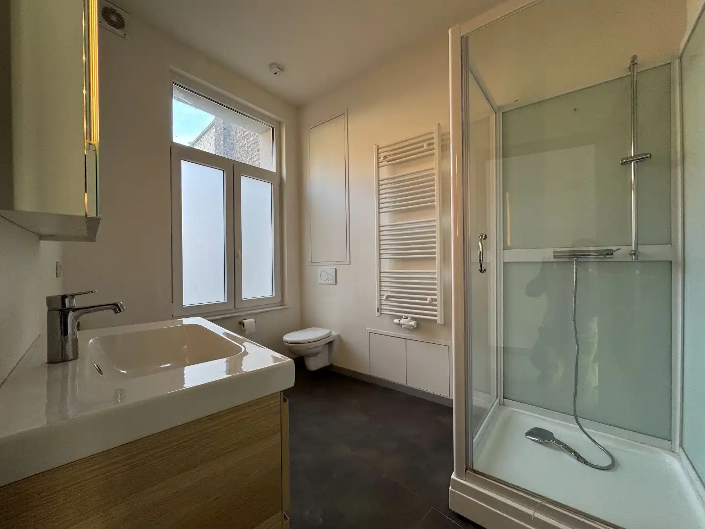 Instapklare rijwoning op toplocatie in Vilvoorde foto 6