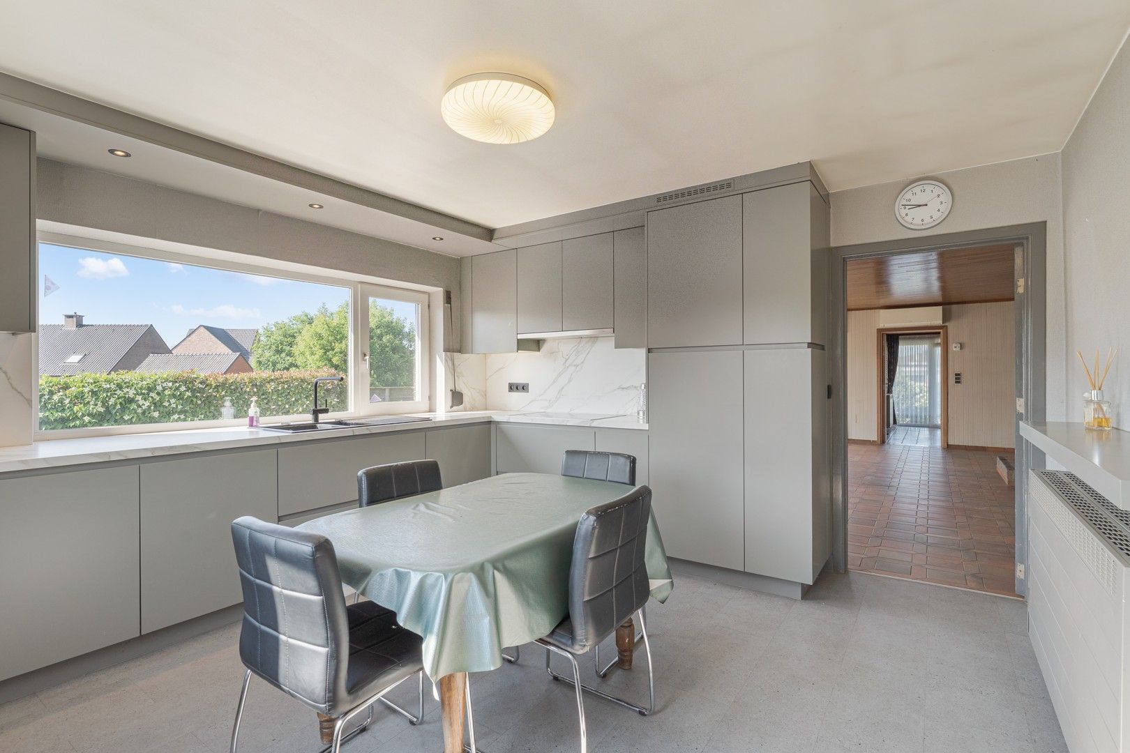 Te renoveren woning op 679 m² met zuidoostgerichte tuin, jouw project, jouw stijl foto 2