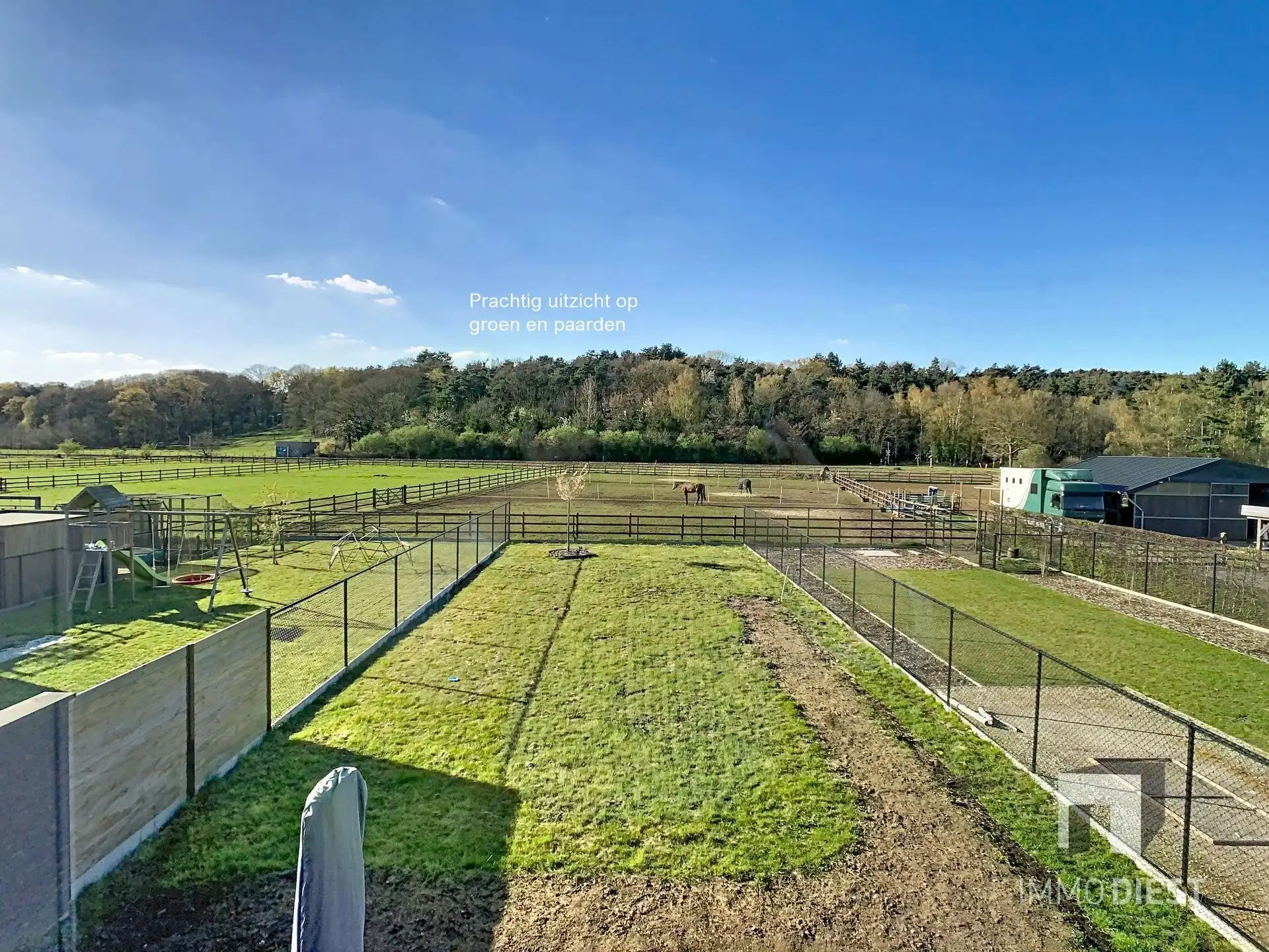 Quasi halfopen nieuwbouw met E-peil 22 foto 24