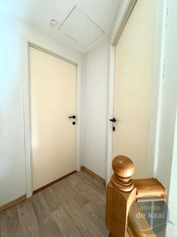 Goed gelegen duplexappartement nabij openbaar vervoer. foto 10