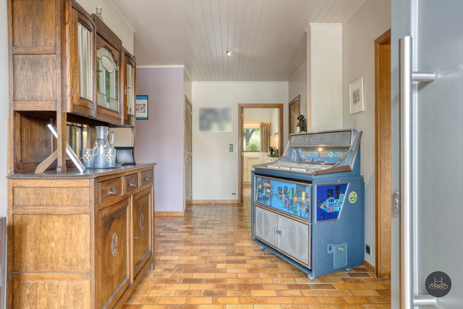 Zeer energiezuinige woning met knappe tuin foto 2