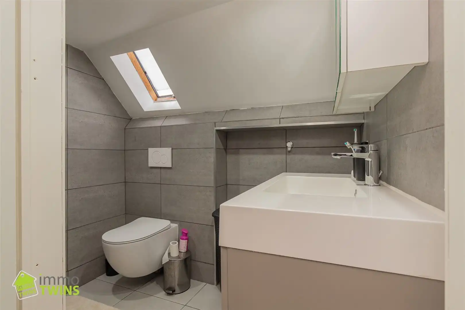 Gerenoveerde gezinswoning met tuin in Lebbeke  foto 4