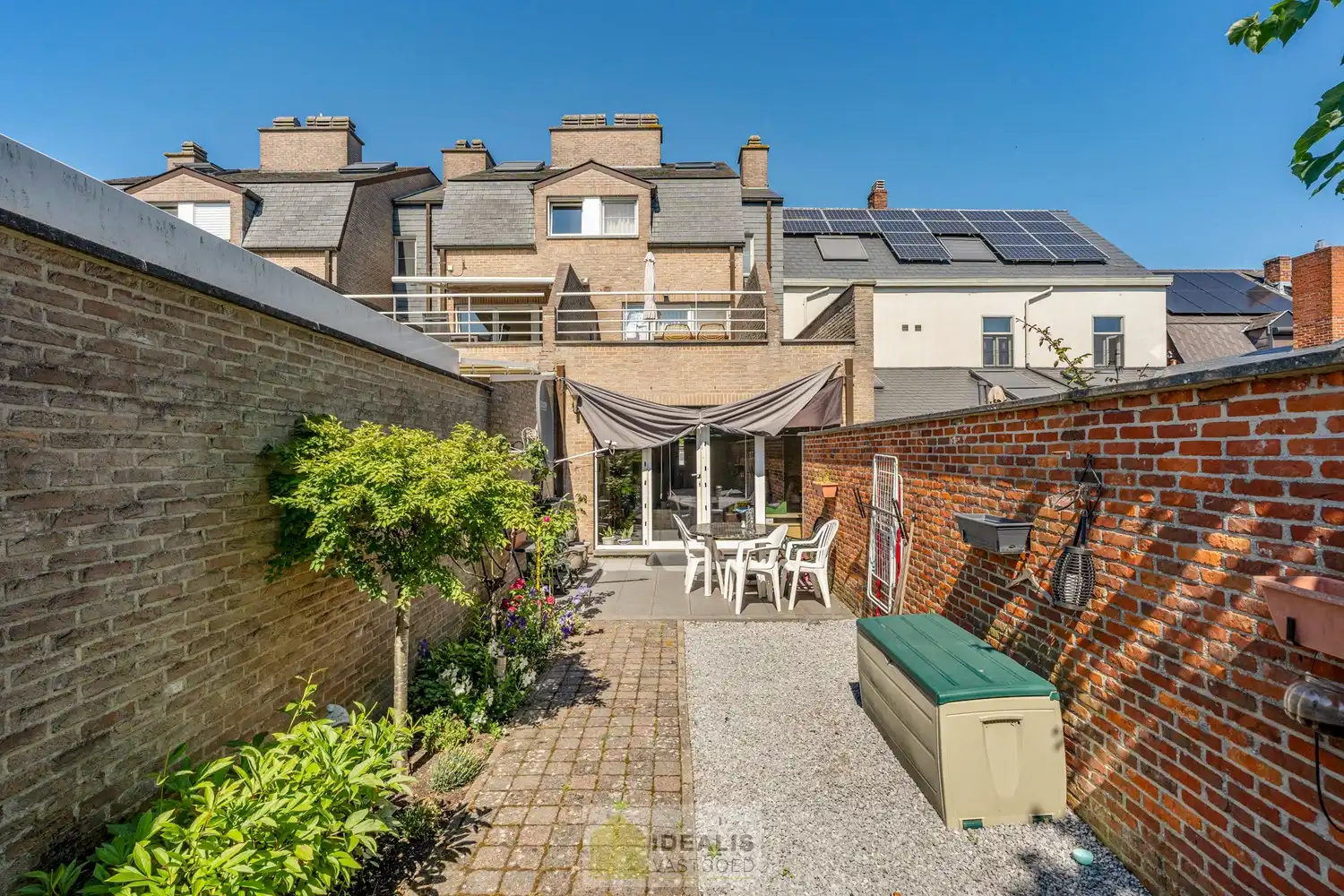 IDEALIS VASTGOED – GELIJKVLOERS APPARTEMENT MET LICHTRIJKE LEEFRUIMTE EN AANSLUITEND RUIME KEUKEN, BADKAMER, 2 SLAAPKAMERS EN GARAGEBOX OP EEN UITERST GUNSTIGE LOCATIE VLAK BIJ HET CENTRUM VAN PELT! foto 23