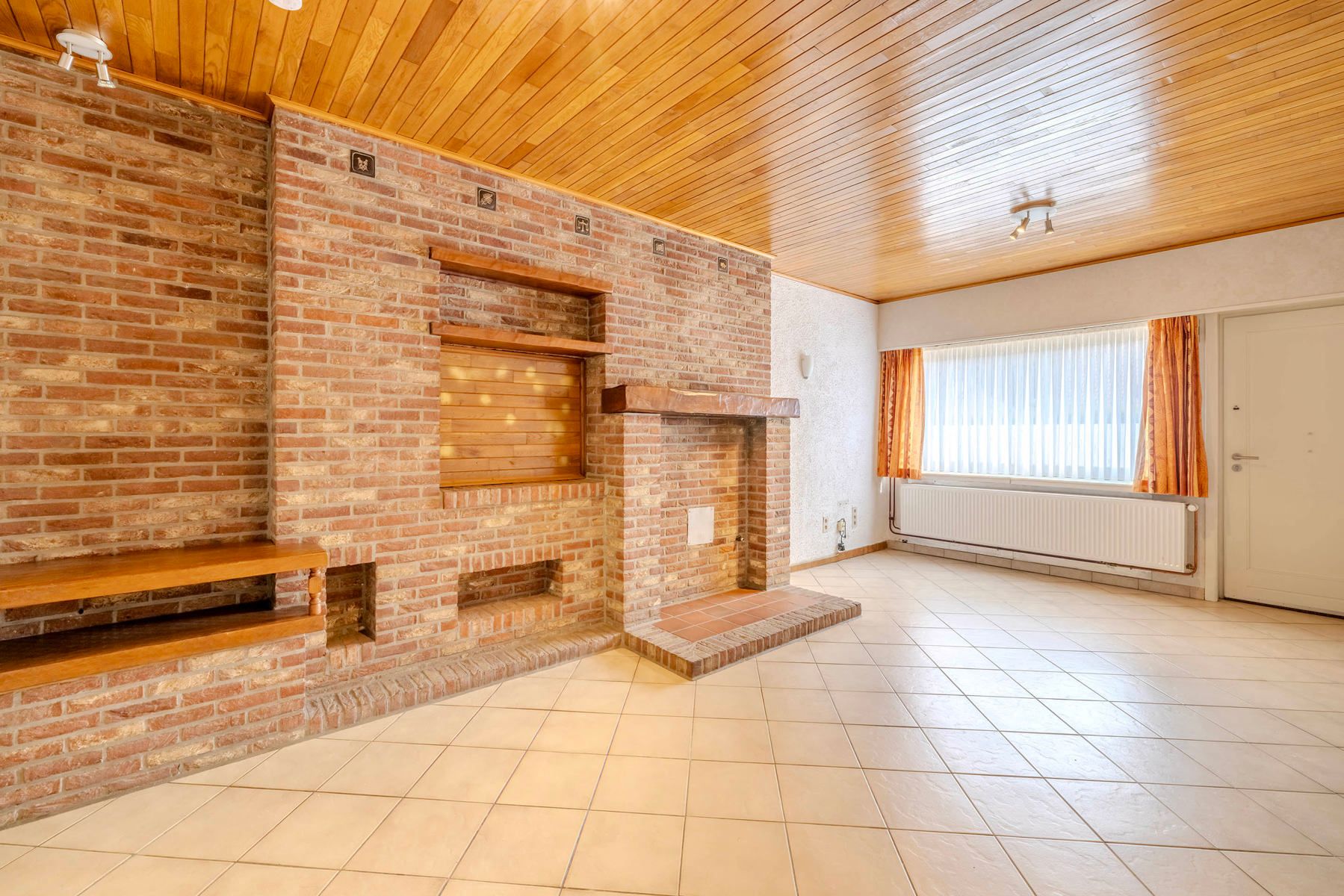Centraal gelegen woning met 2 slpk foto 4