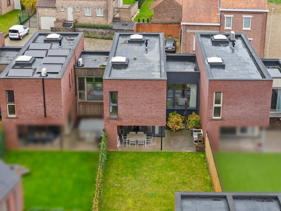 RECENTE ENERGIEZUINIGE WONING MET 3 SLAAPKAMERS, GARAGE EN ZONNIGE TUIN foto 44