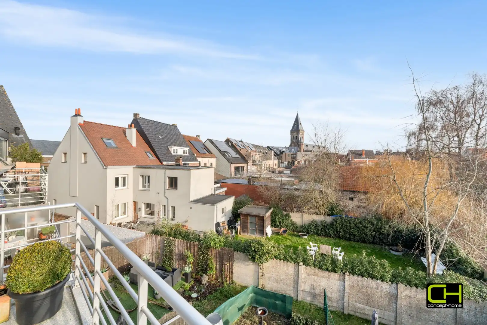 Lichtrijk duplex appartement met terras en ondergrondse staanplaats te koop in Lievegem foto 14