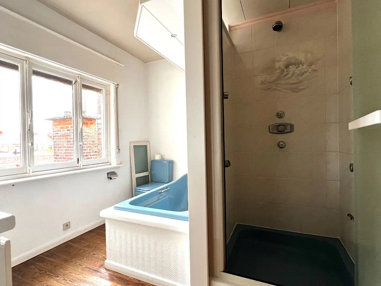 Ruime hoekwoning met handelsruimte en tal van mogelijkheden! foto 18