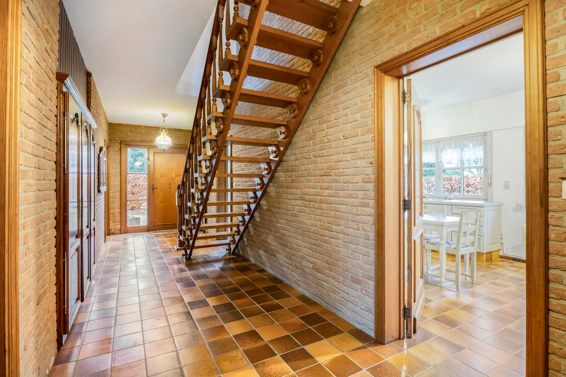 Karaktervolle villa op Toplocatie te Wambeek foto 7