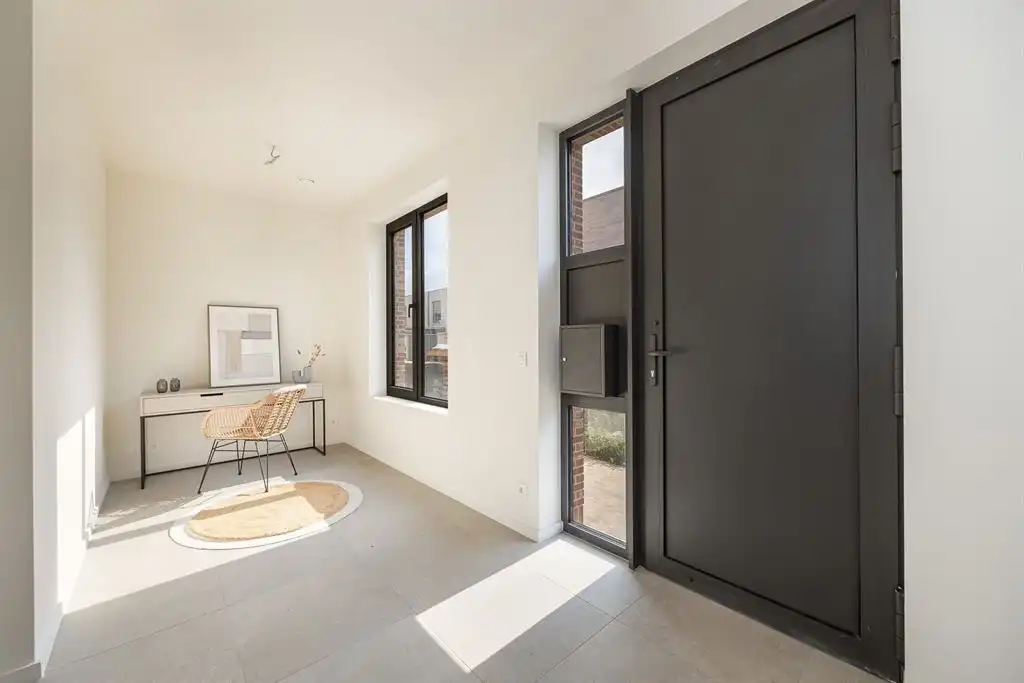 Nieuwbouwwoning onder registratie op toplocatie foto 27