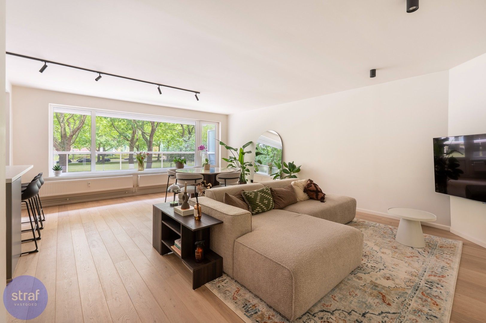 Instapklaar 2-slaapkamerappartement in de perfecte mix tussen stad en groen foto 3