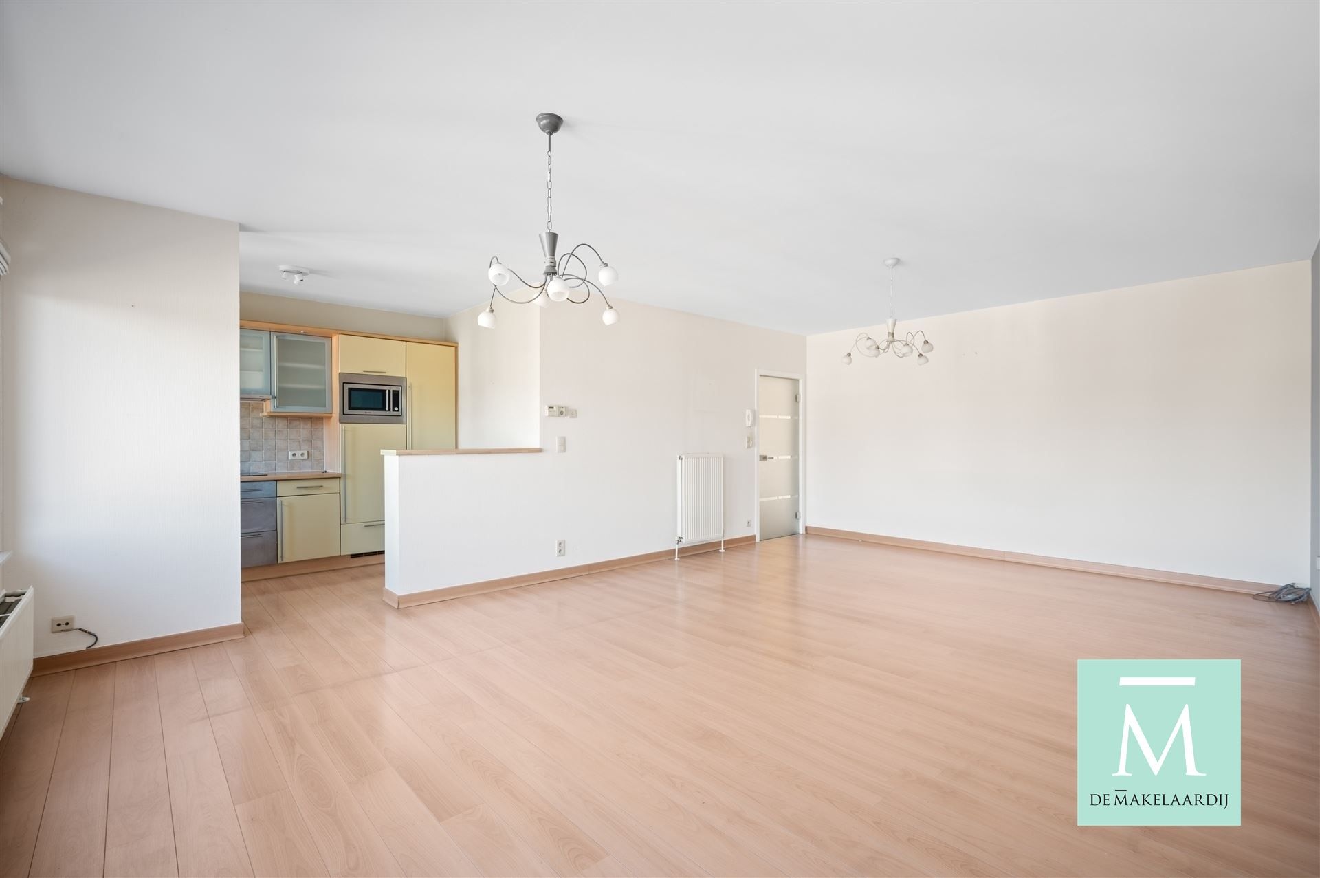 Comfortabel appartement in centrum Waarloos foto 5