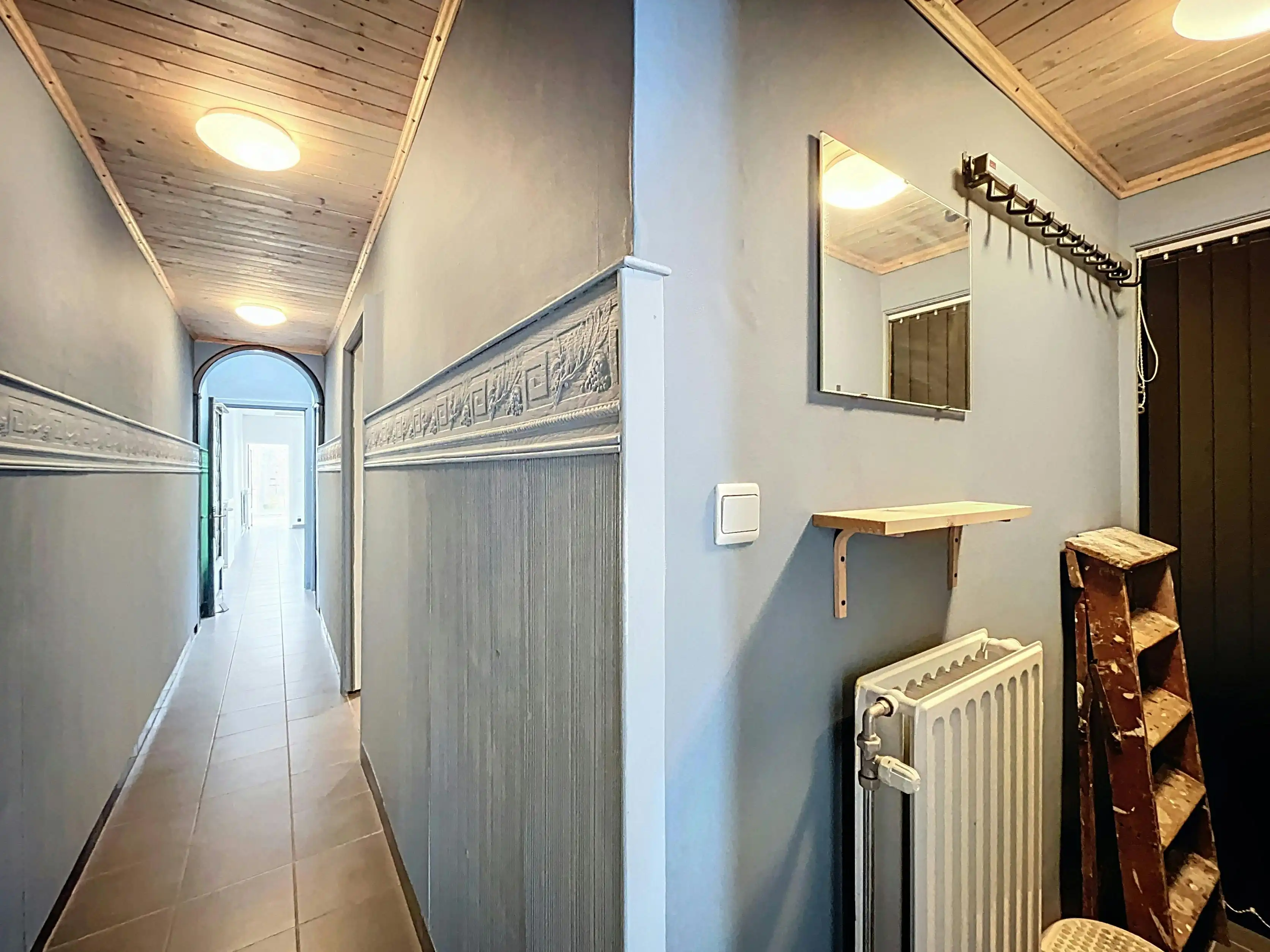 Handelshuis te koop op de Markt van Eeklo foto 4