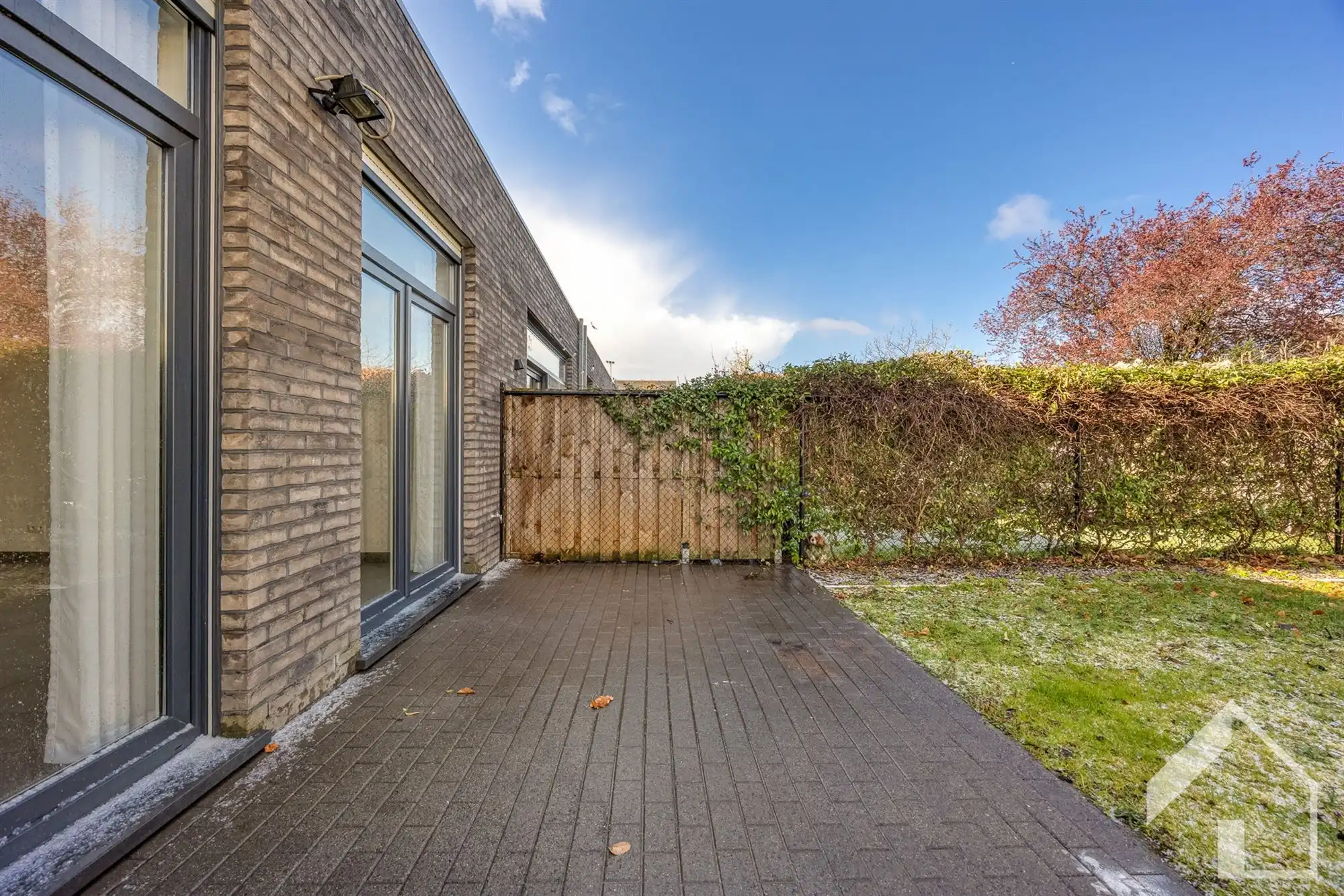 Ruime woning op een rustige locatie! foto 29