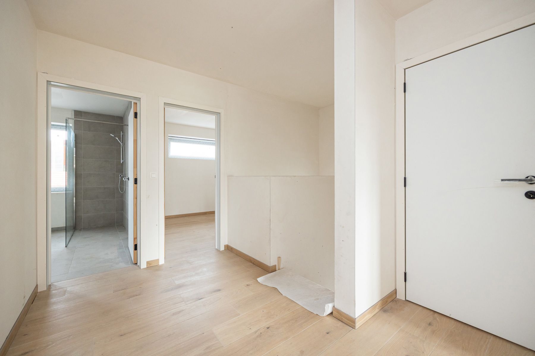 Halfopen woning met 3 slaapkamers en carport/fietsenberging op perceel van ca 370 m² foto 16