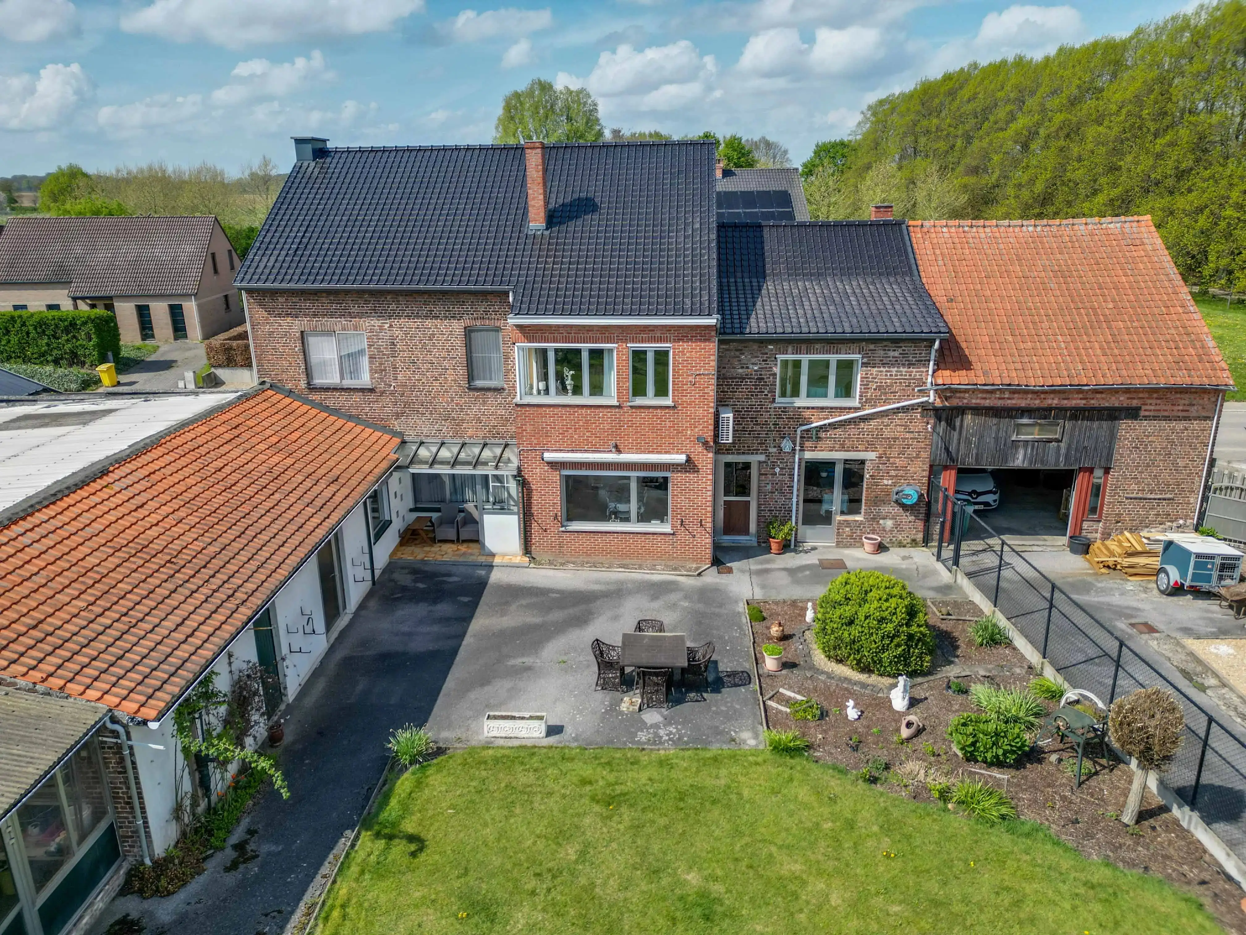 Ruime woning met 5 slaapkamers - zeer geschikt als kangoeroewoning foto 9