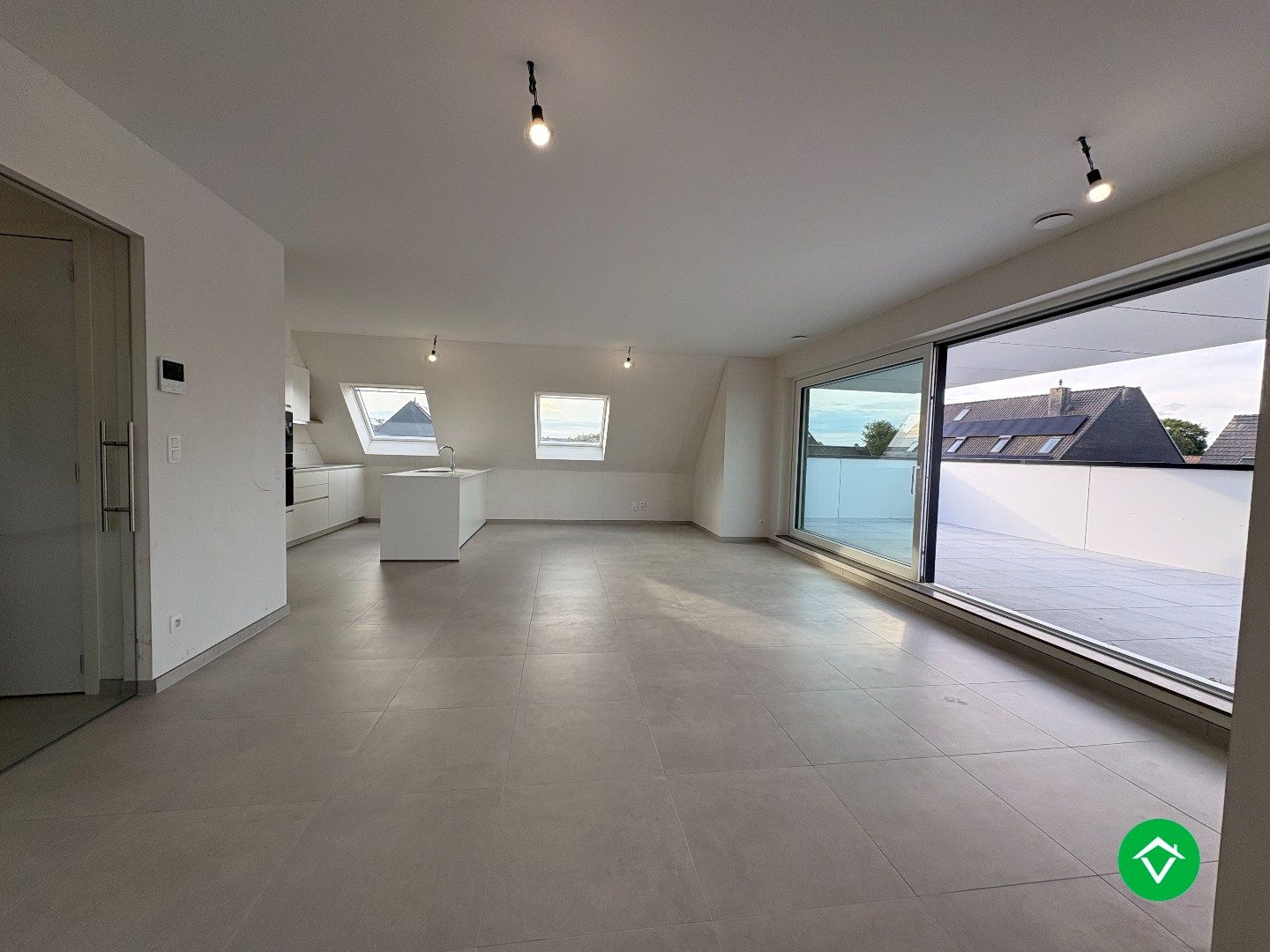Nieuwbouwappartement met 2 slaapkamers en 1 terras in centrum Koekelare  foto 5