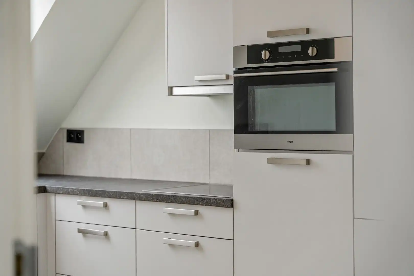 Recent gerenoveerd Duplex appartement met 3 slaapkamers en garagebox in het centrum van Hasselt. foto 11