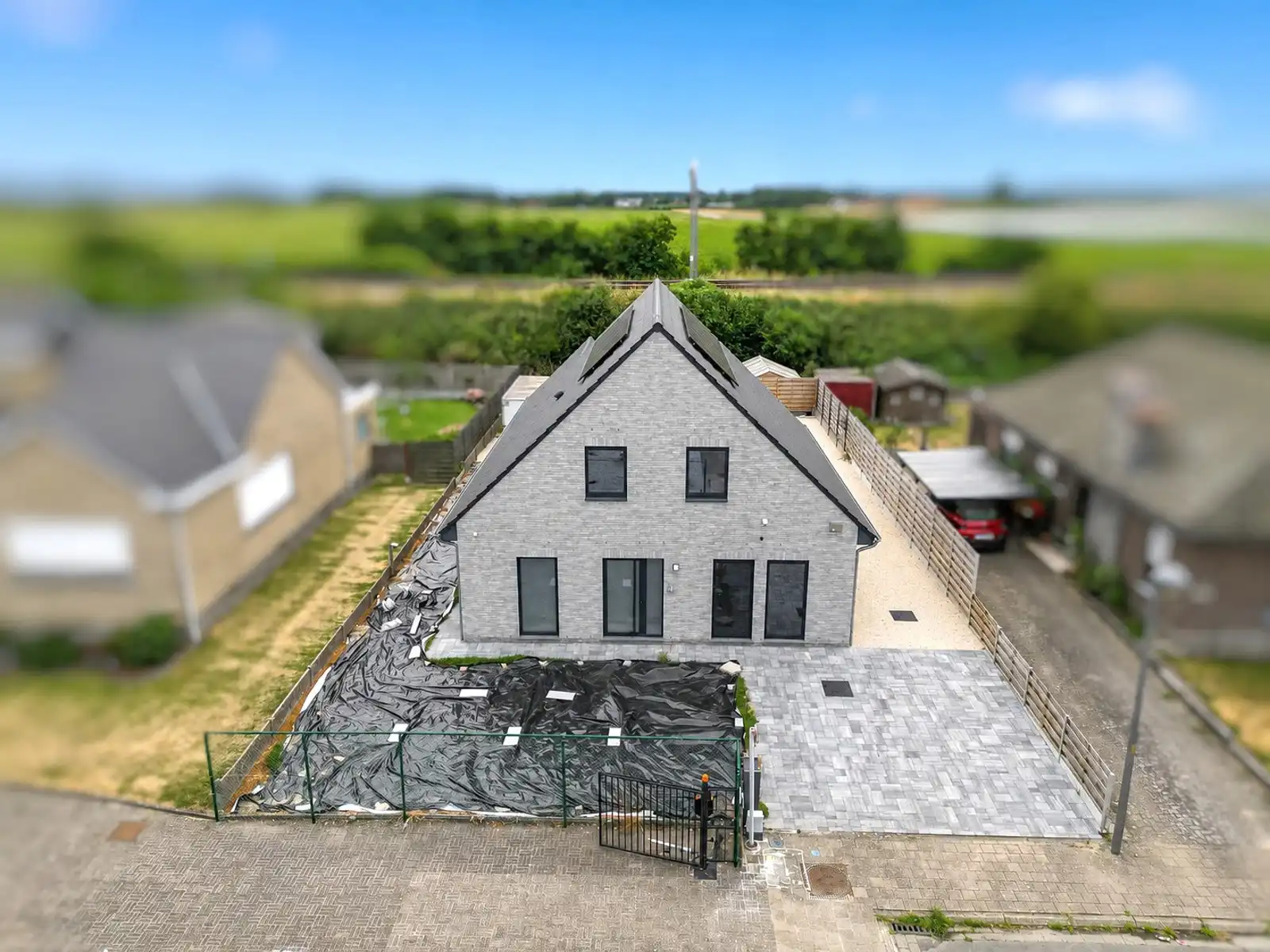 Moderne, perfect instapklare en energiezuinige (BEN) woning te Ramsdonk foto {{pictureIndex}}