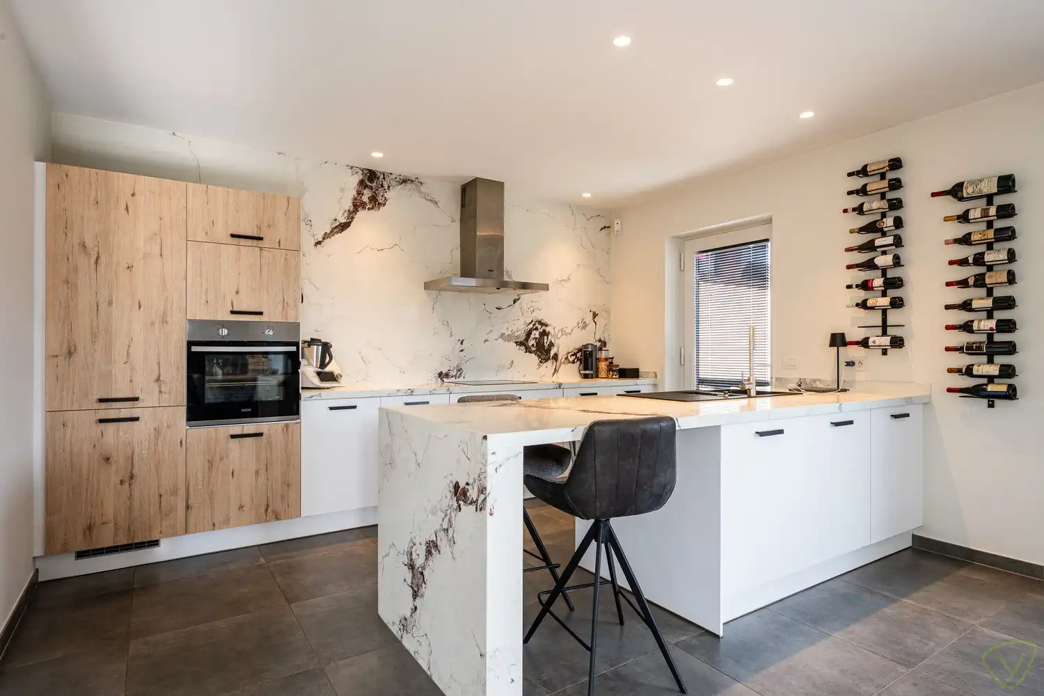 Moderne halfopen instpaklare woning met garage en tuin op aantrekkelijke locatie in Kaprijke - ideaal voor comfortabel wonen! foto 9