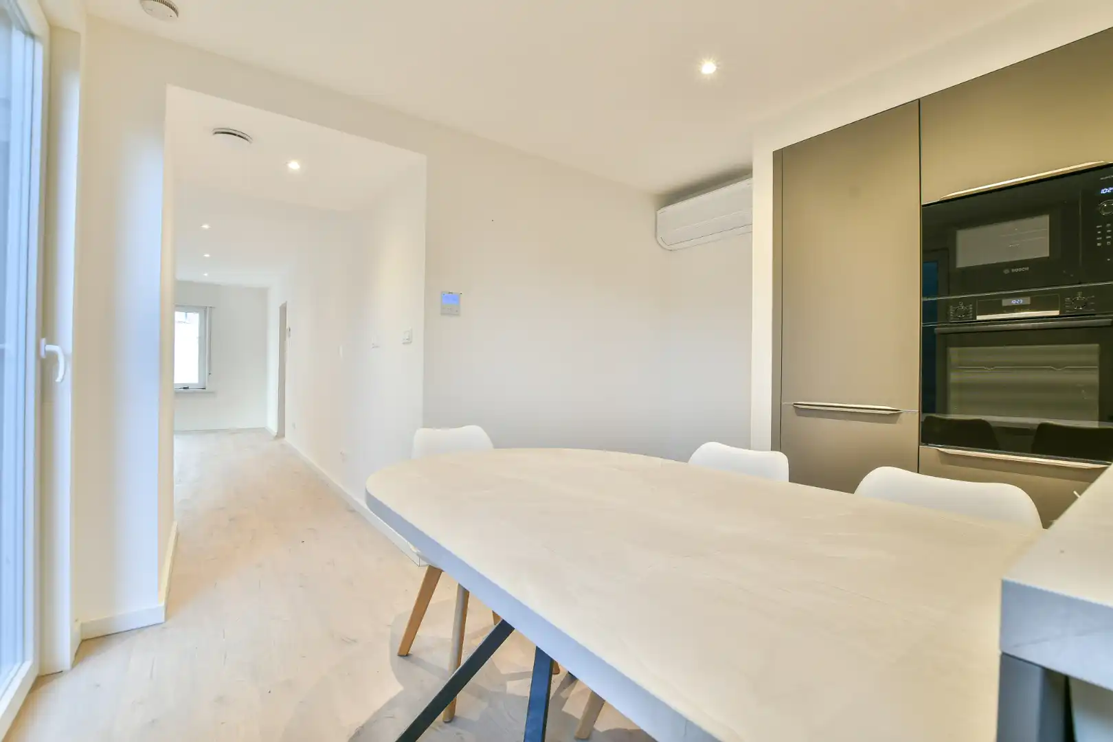 Gerenoveerde woning met 4 slaapkamers te Blankenberge foto 9