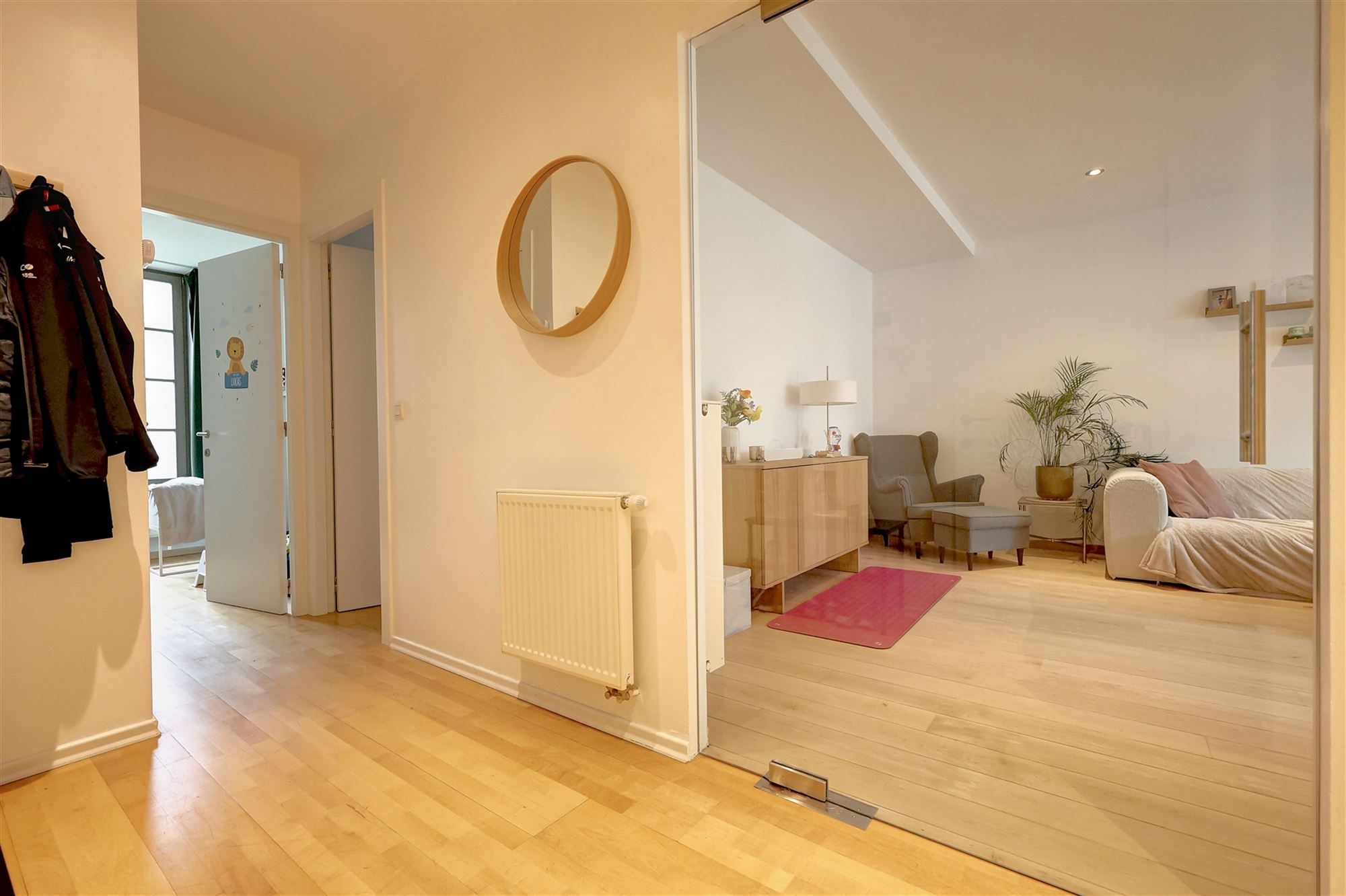 Appartement met twee slaapkamers en terras foto 11