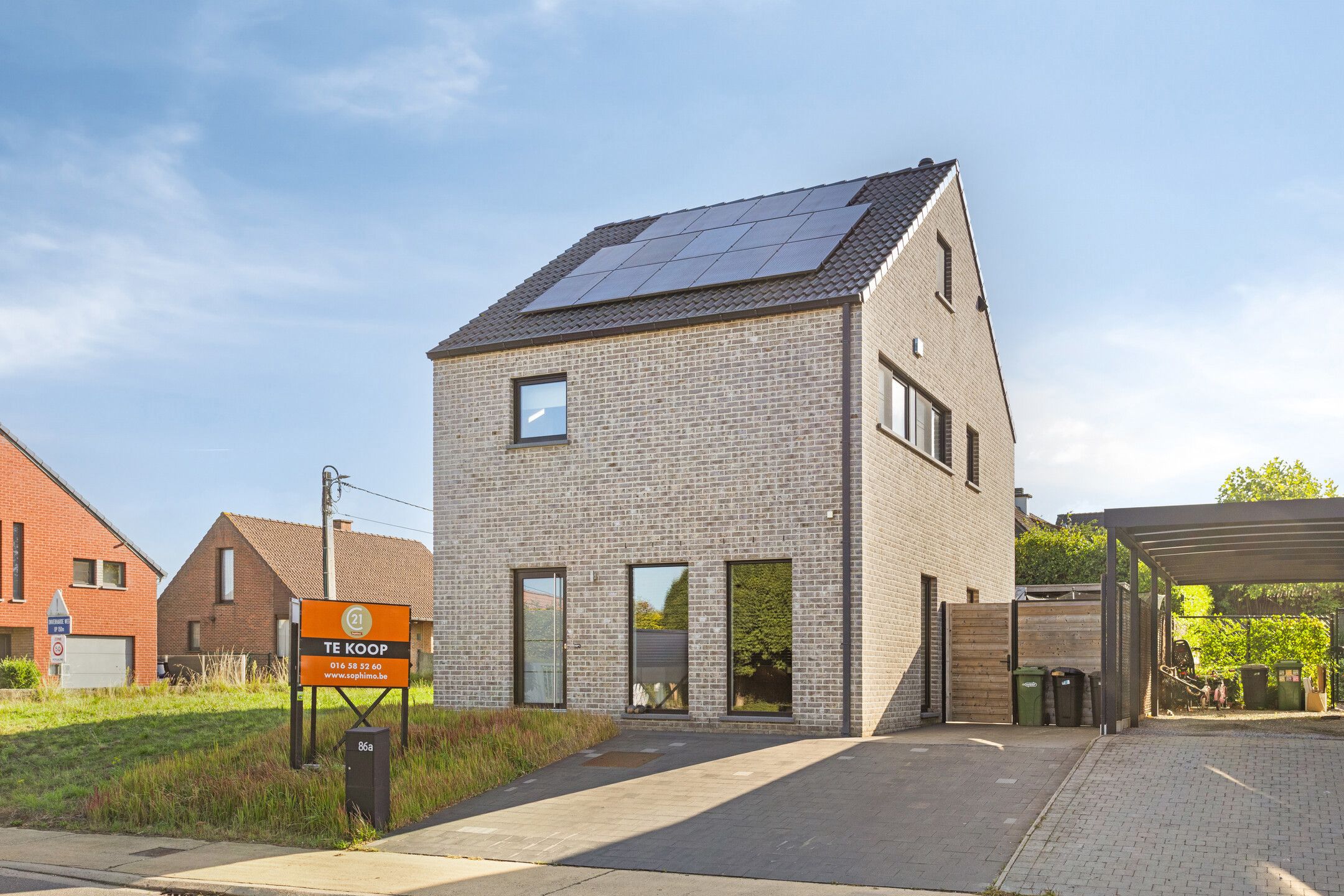 Ruime, energiezuinige woning met 4 slaapkamers te Holsbeek foto {{pictureIndex}}