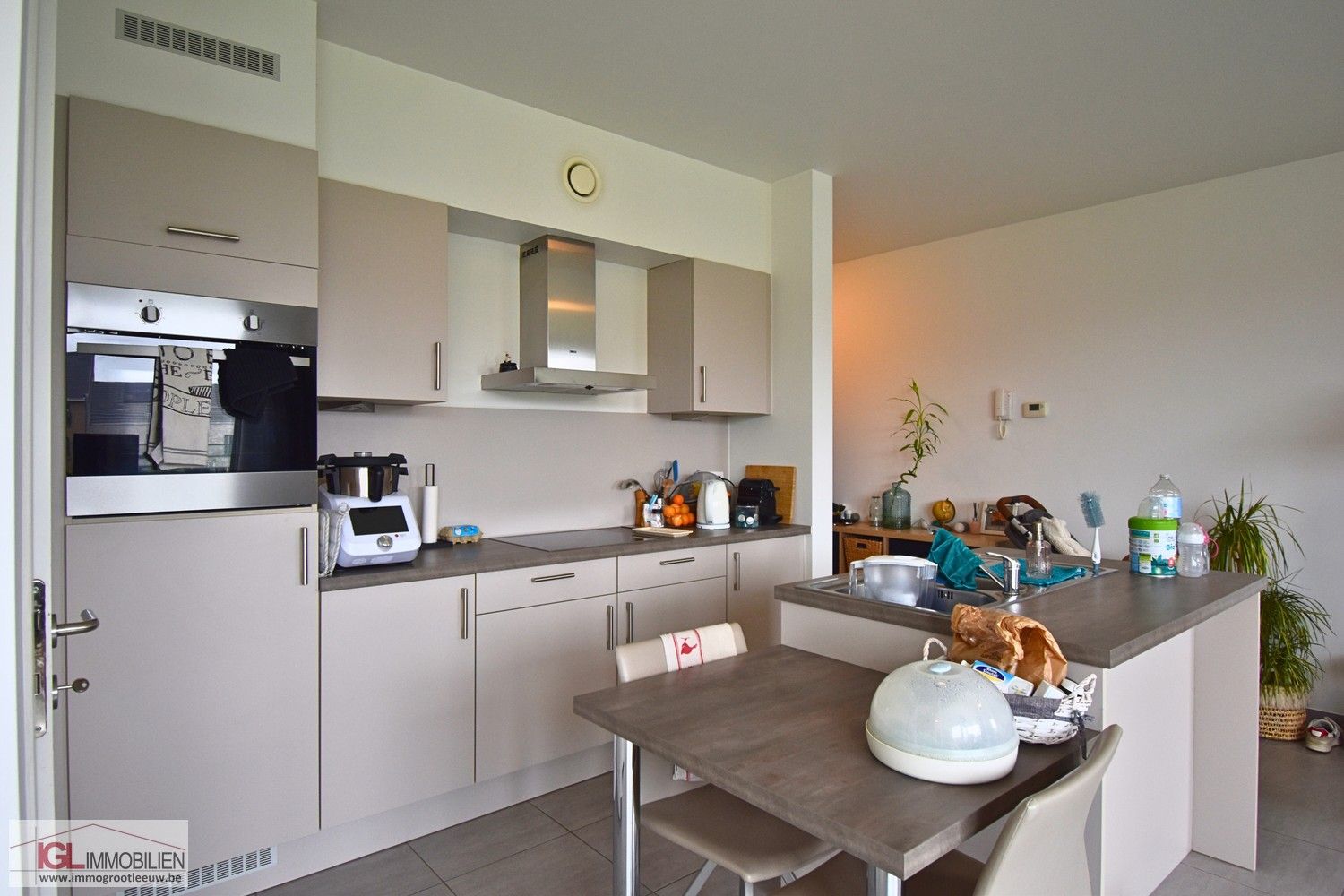 Appartement met 2 kamers en autostaanplaats foto 5