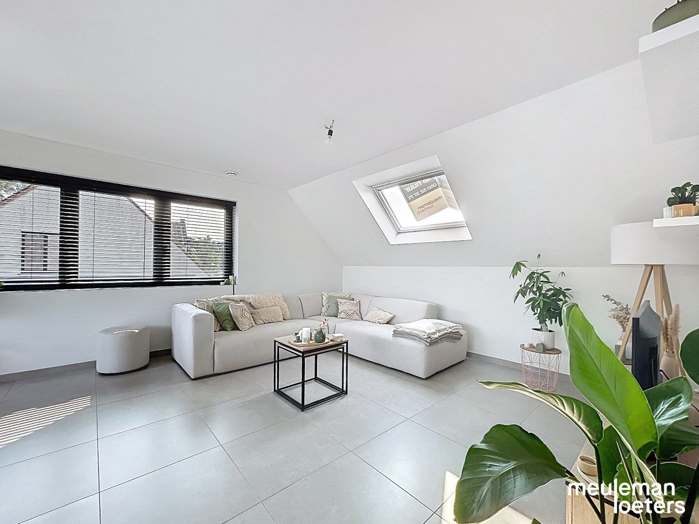 Stijlvol appartement met  zuidgericht terras foto 7