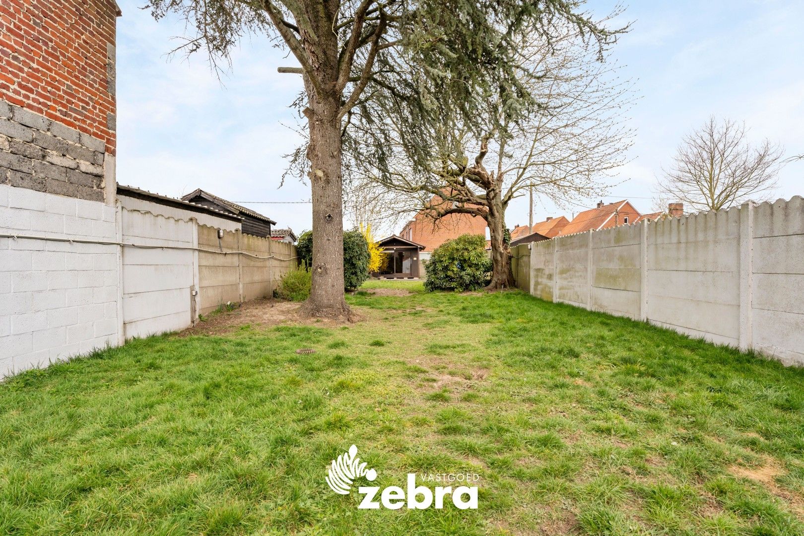 Instapklare woning met 4 slaapkamers en tuin te Oostrozebeke! foto 24