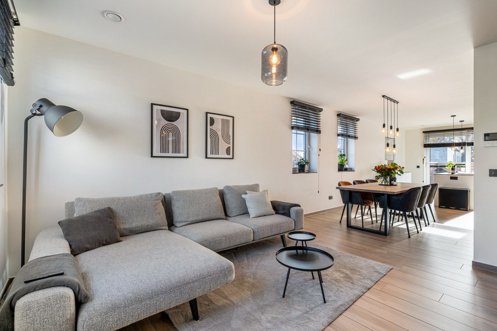 Stijlvol, ruim duplex-appartement met 2 slaapkamers in een kleinschalige residentie nabij het centrum van Opglabbeek!  foto 13