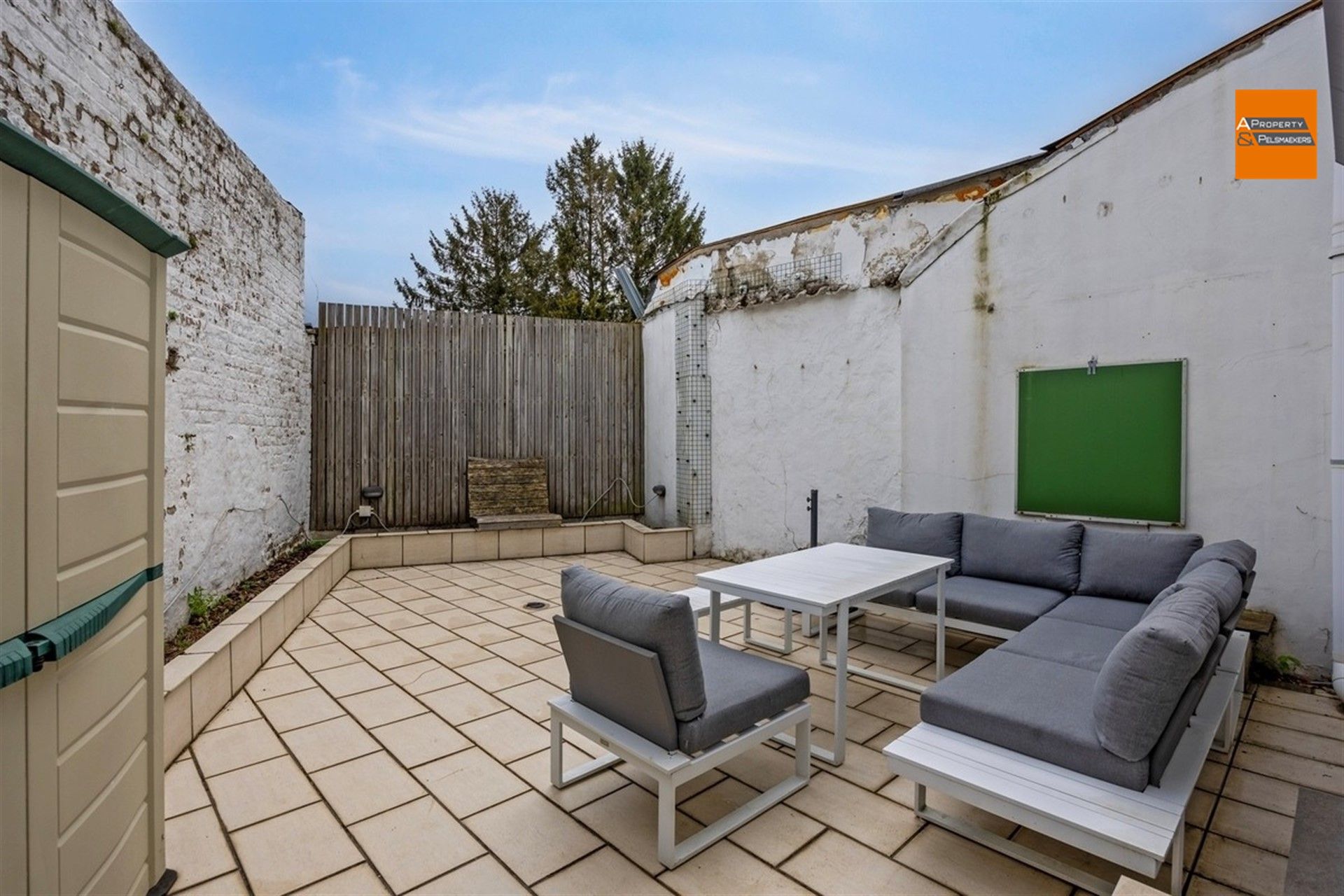 Gerenoveerde woning foto 31