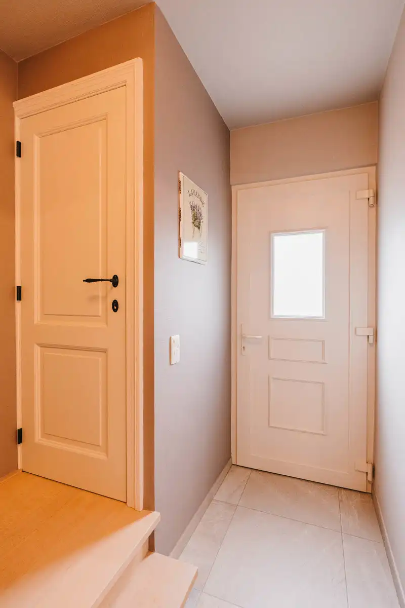 Gerenoveerde, instapklare woning op mooi perceel van 5are foto 3