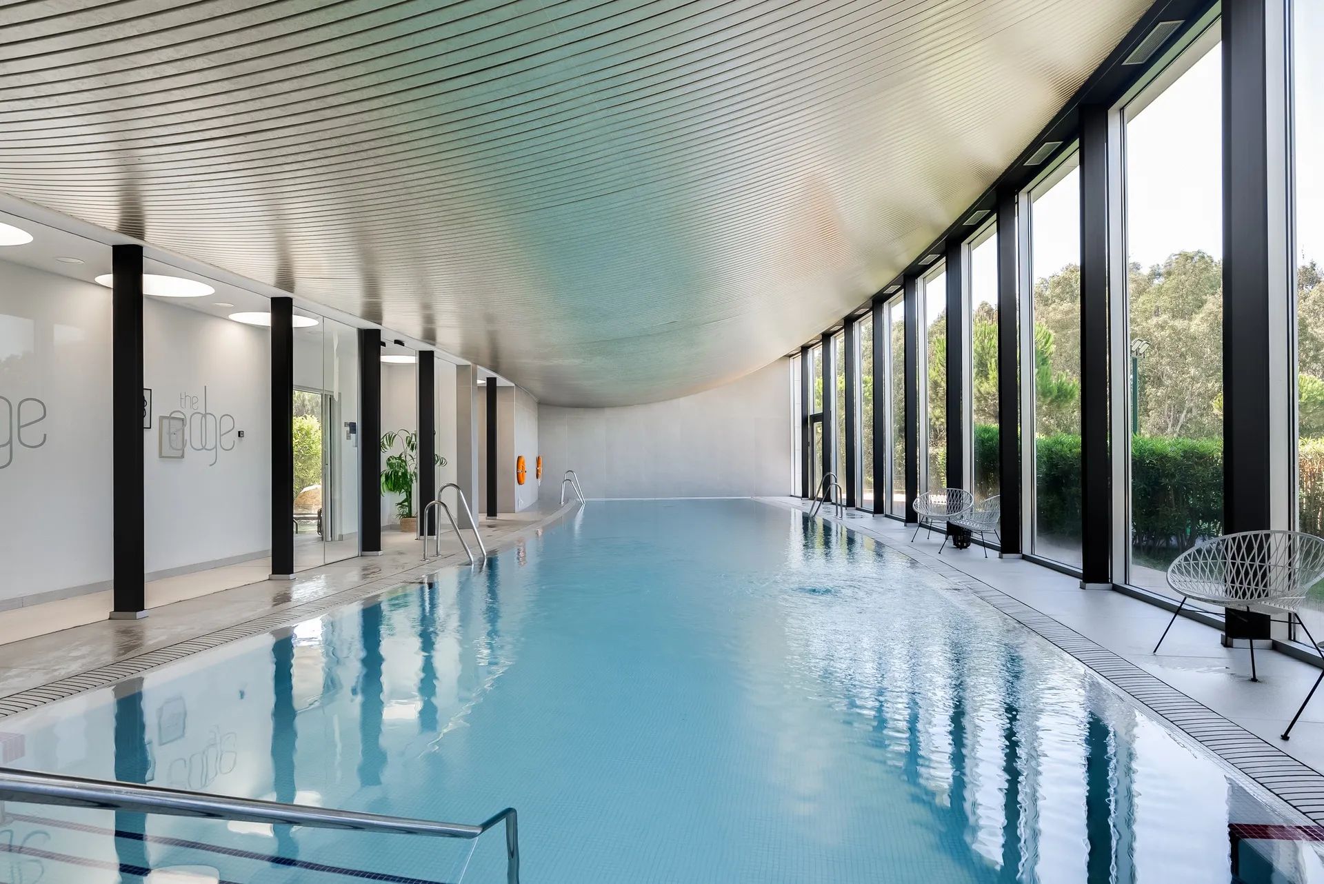 Ultramodern appartement in iconisch project, Estepona: een unieke woonervaring aan zee foto 16