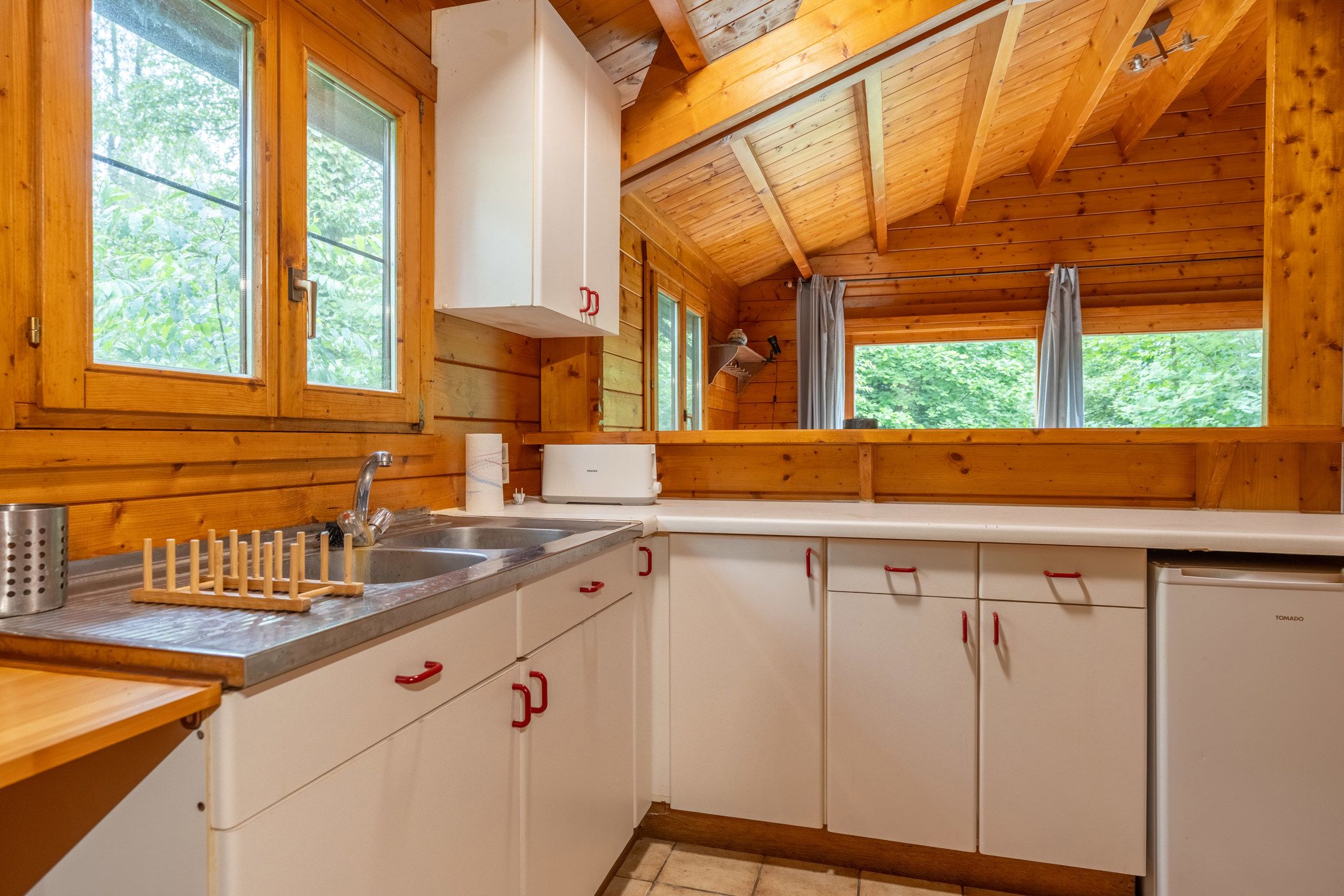 Chalet met 2 slaapkamers op 1.800 m² in Vlimmeren. foto 11